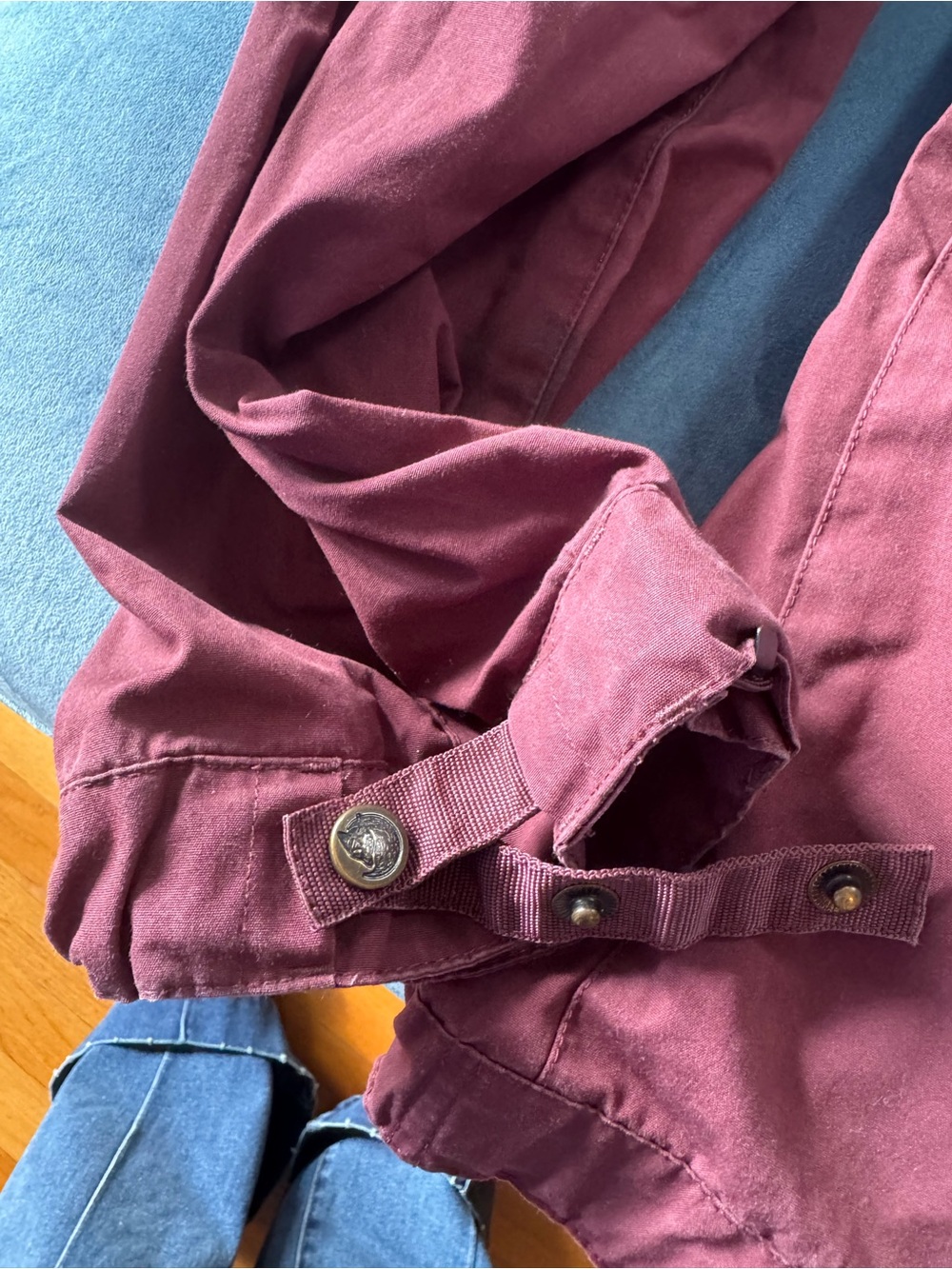 Fjällräven G-1000 Burgundy Hiking Trekking Pants Women’s 44 / US 34 - Picture 3 of 4